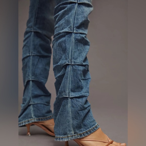 ANTHROPOLOGIE MID RISE JEANS (28) - Picture 4 of 16